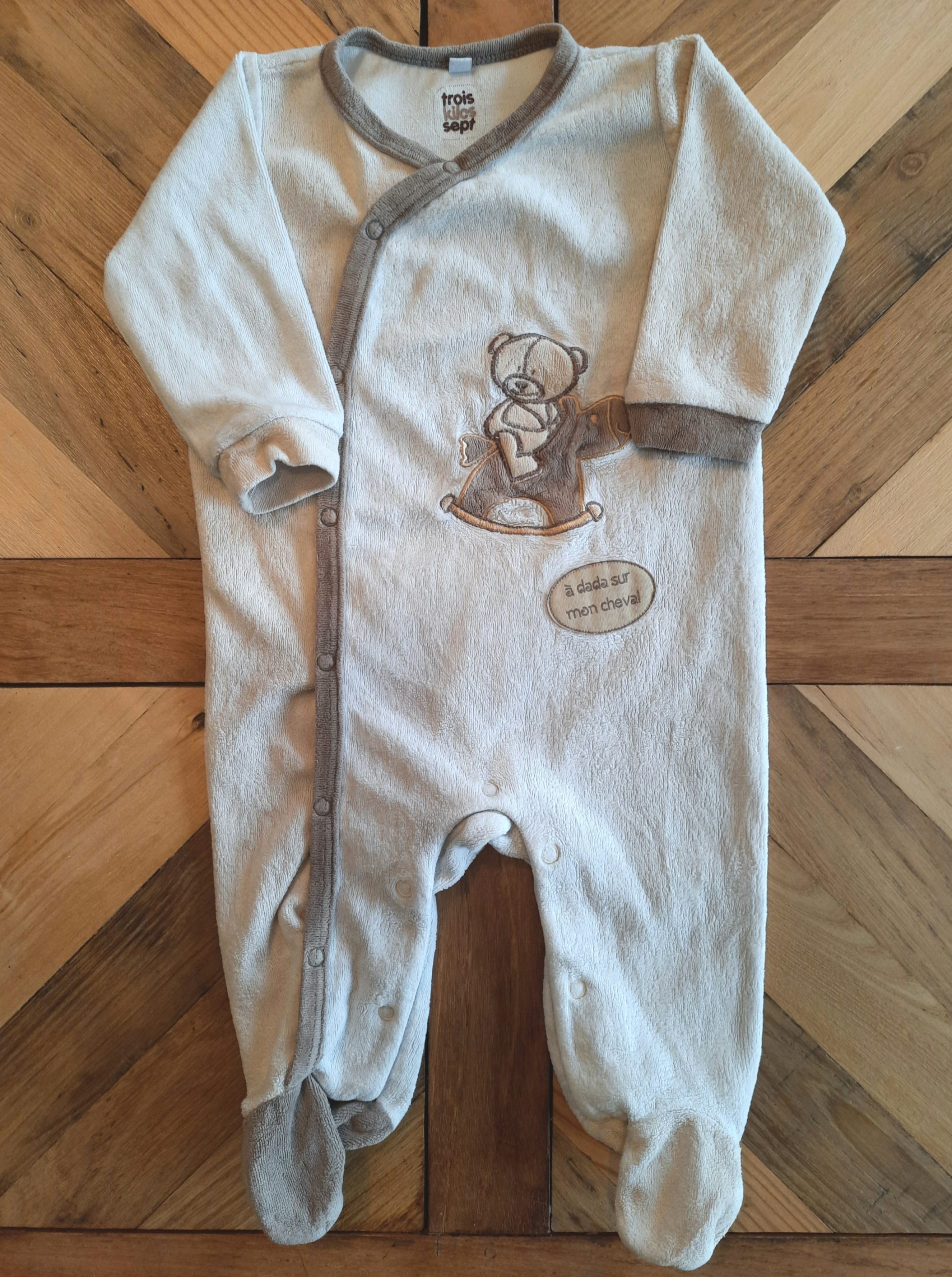 Pyjama hiver 6 mois Trois kilos sept