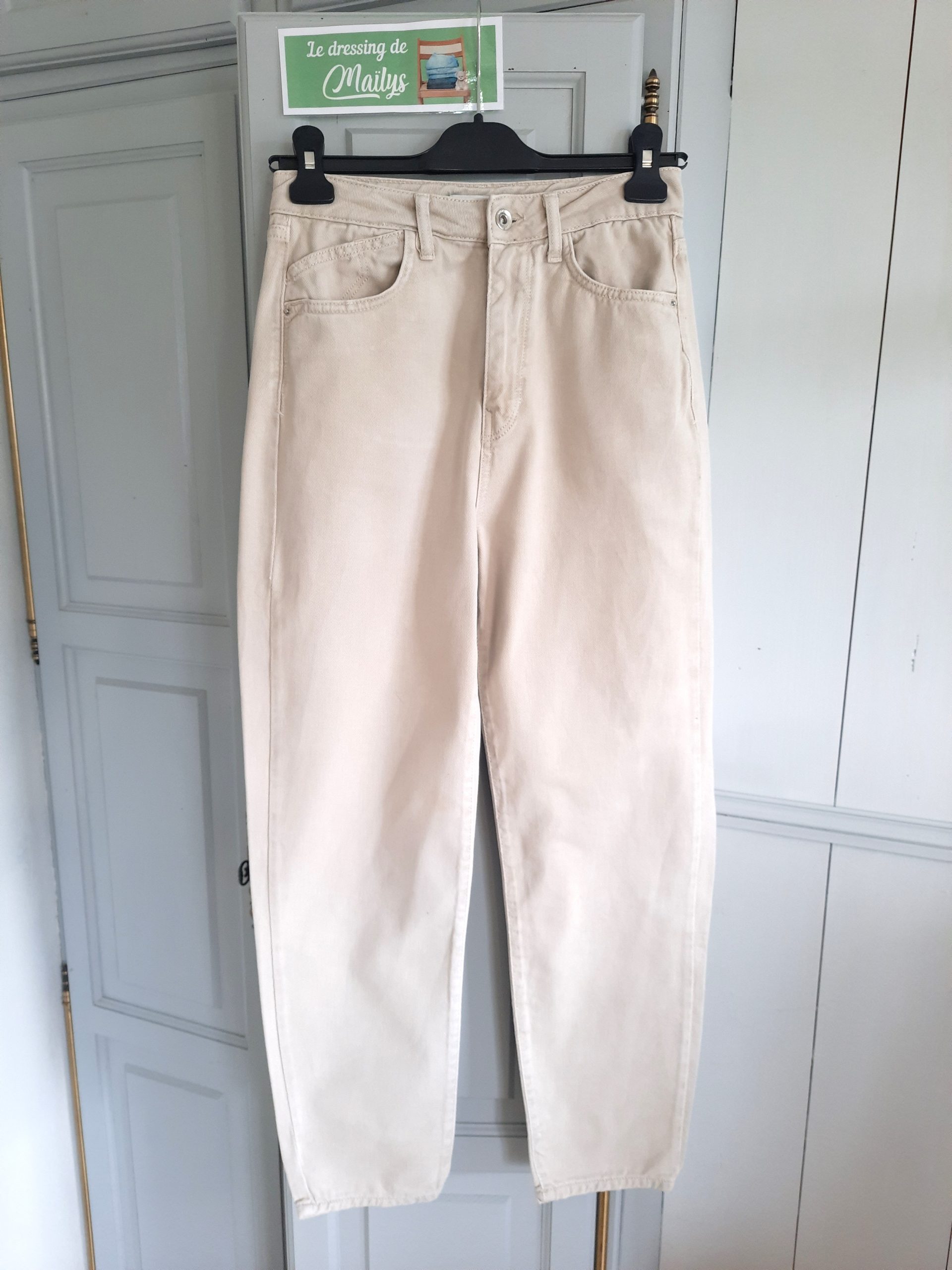 Pantalon en jean mom T36 Zara